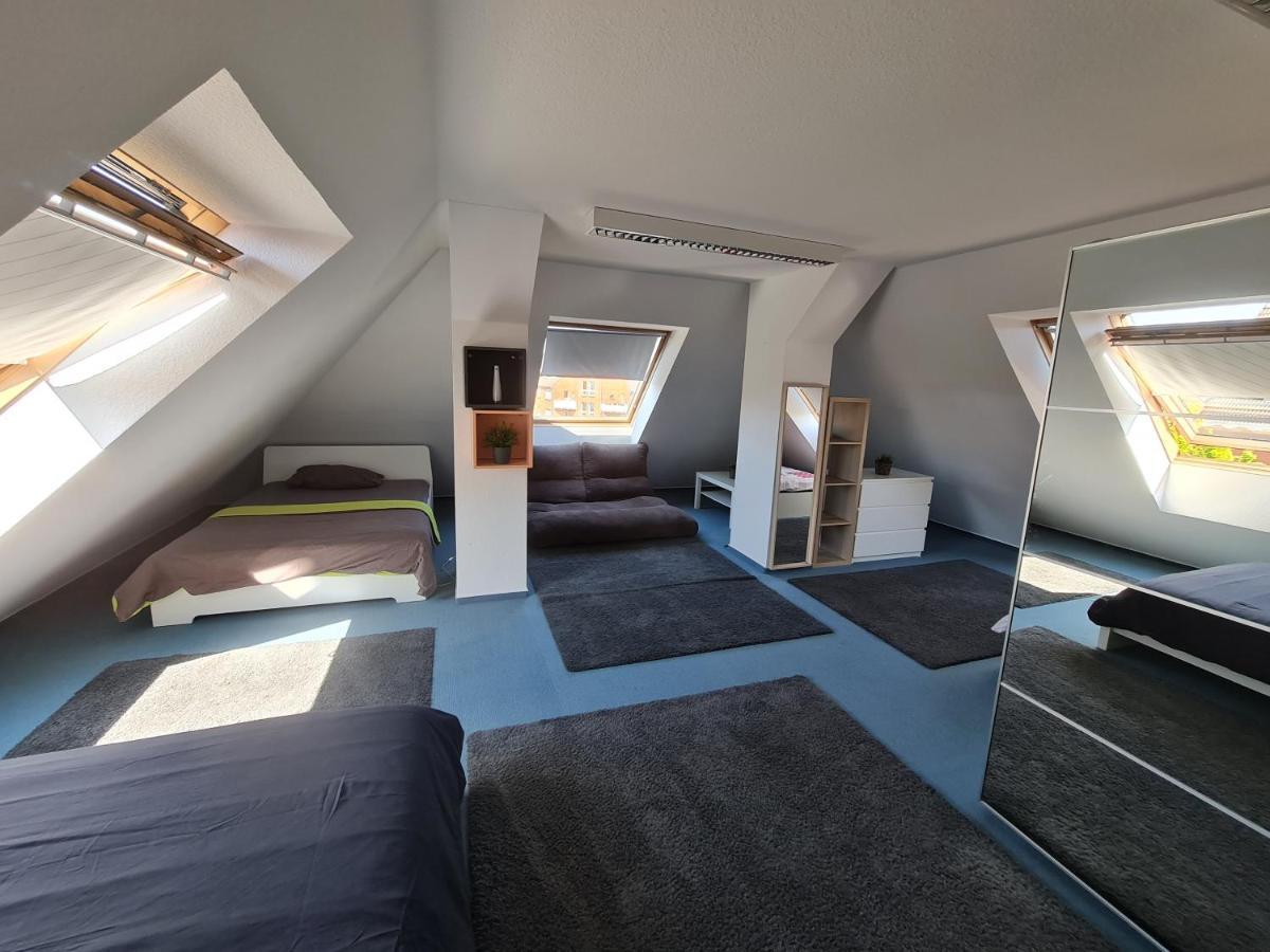 6 bedroom Private APARTMENT&Lounge Rostock Exterior foto